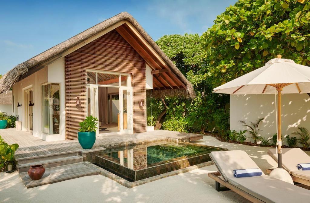 Last Minute Deal | 40% Off | Sirru Fenfushi Private Lagoon Resort | Free Half Board 