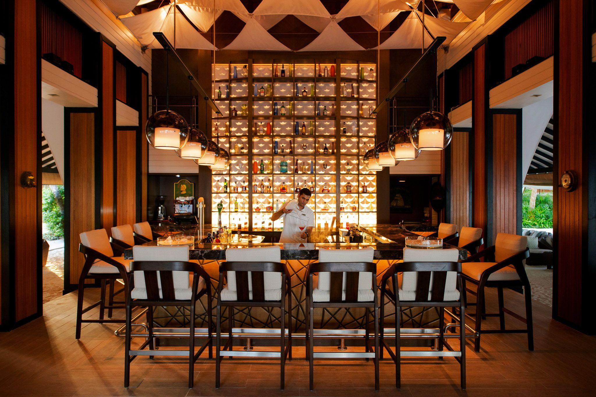 Sails Bar