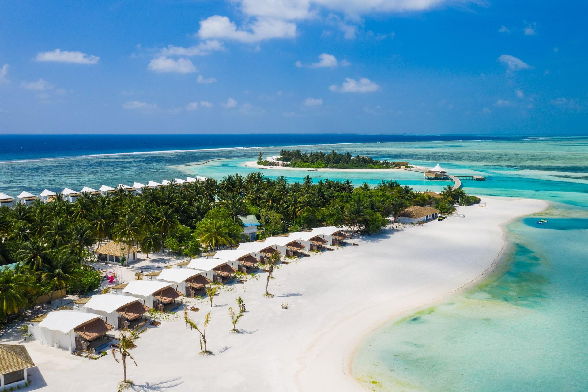 cinnamon-hakuraa-huraa-maldives-luxury-resort-in-meemu-atoll