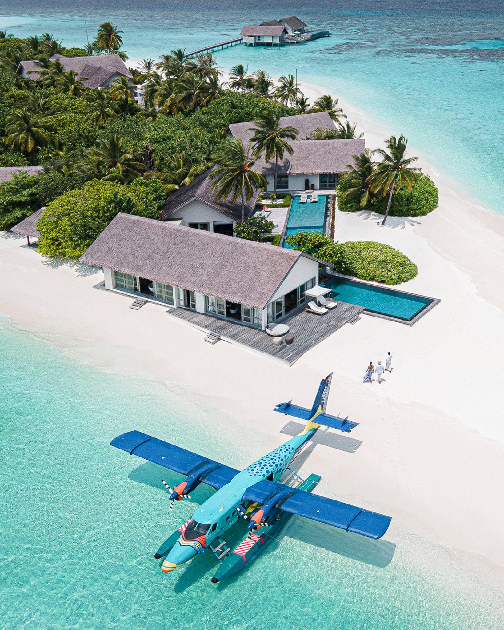  Four Seasons Maldives Private Island at Voavah