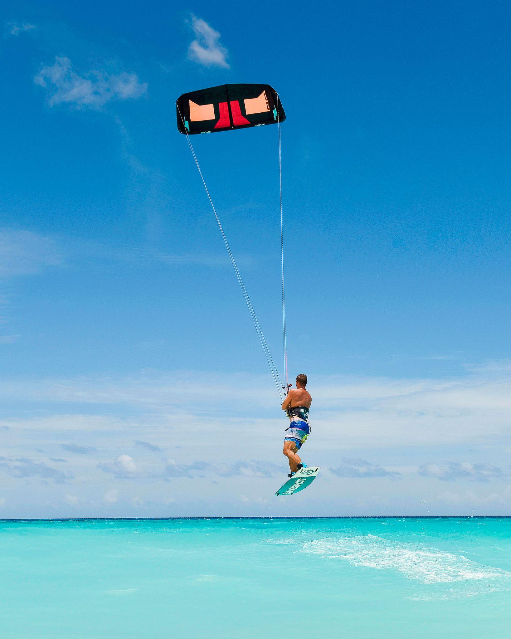 Kitesurfing