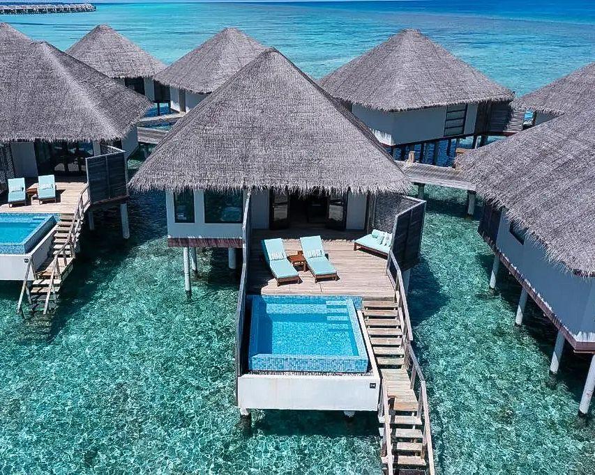 Water Bungalow With Pool