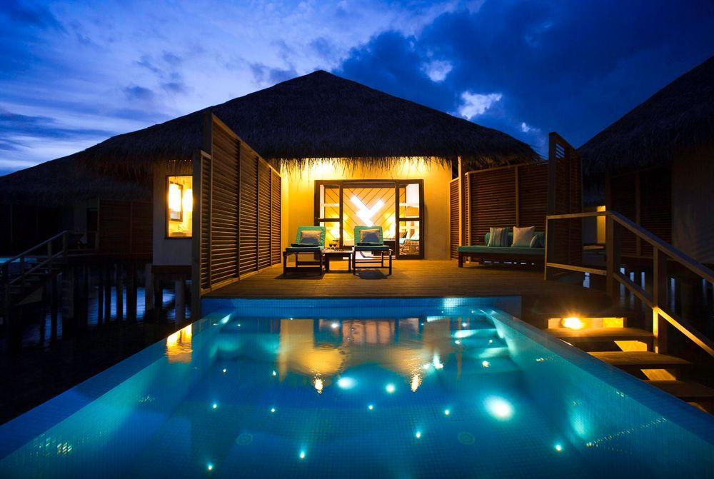 Water Bungalow With Pool