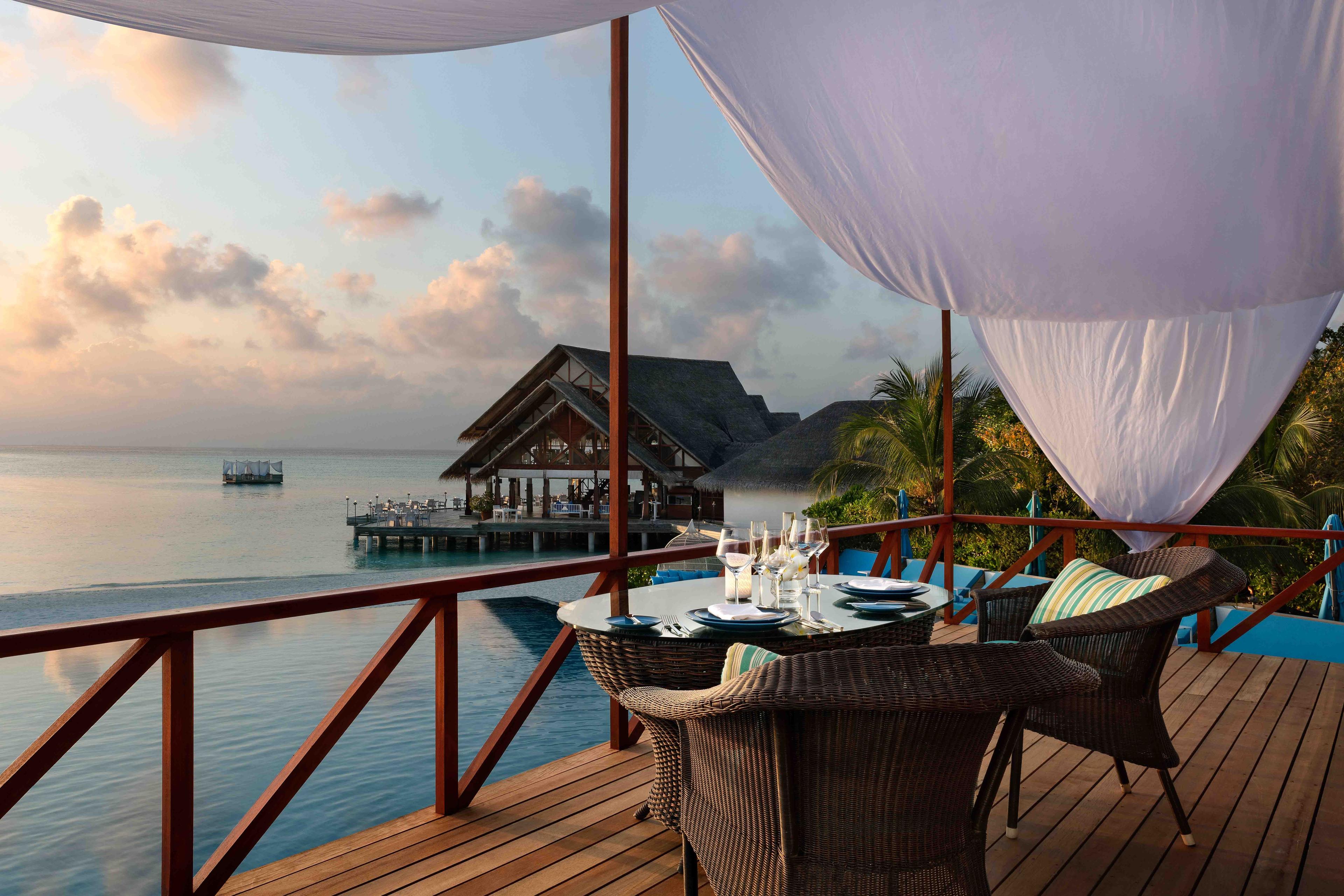 Aqua Bar