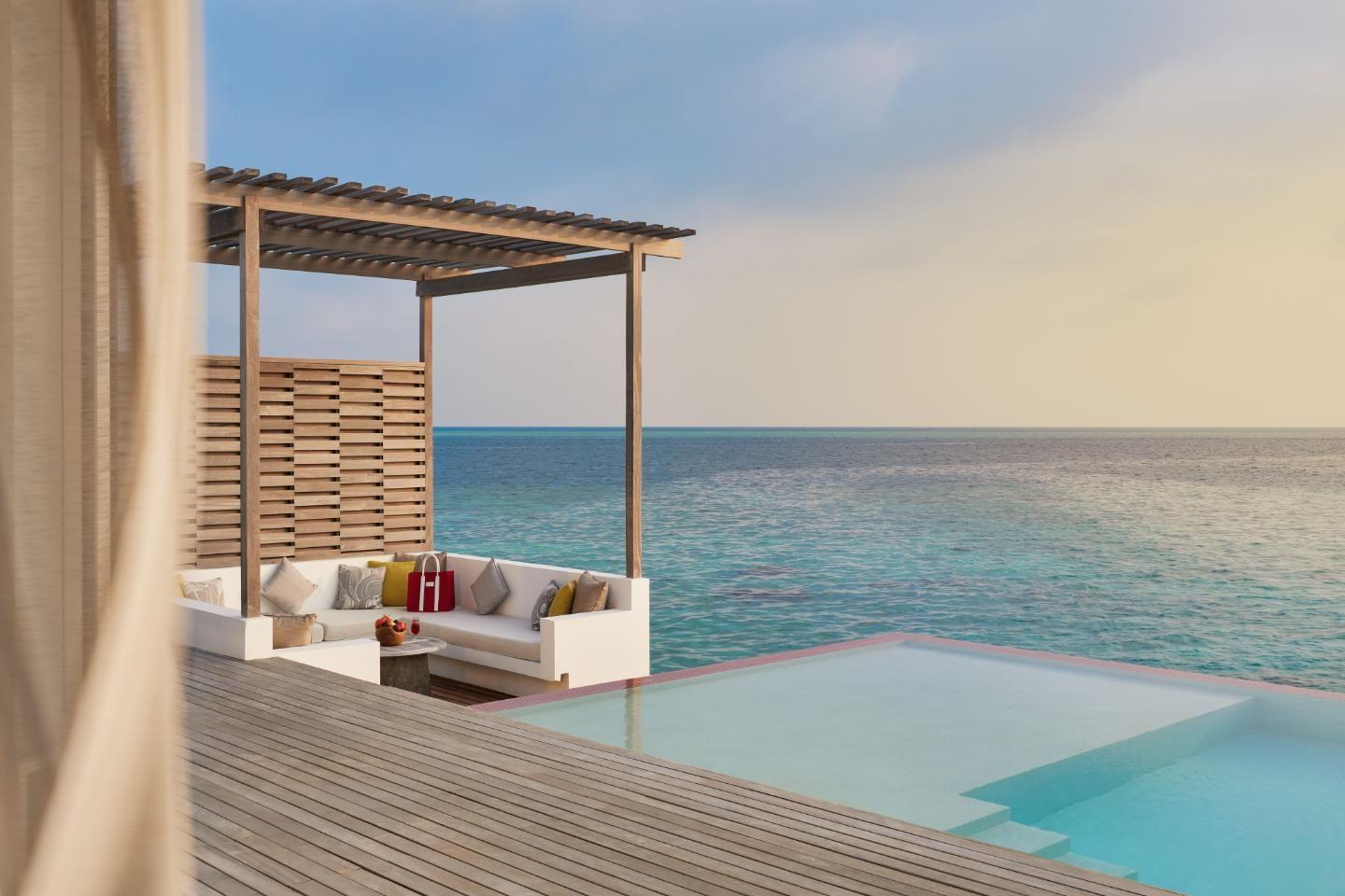 Festive| Luxury | Jumeirah Maldives Olhahali Island | Ocean Villa with Pool