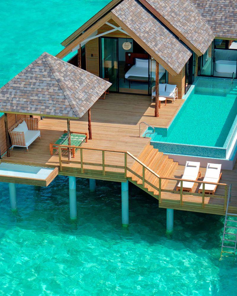 Deluxe Water Pool Villa Lagoon View