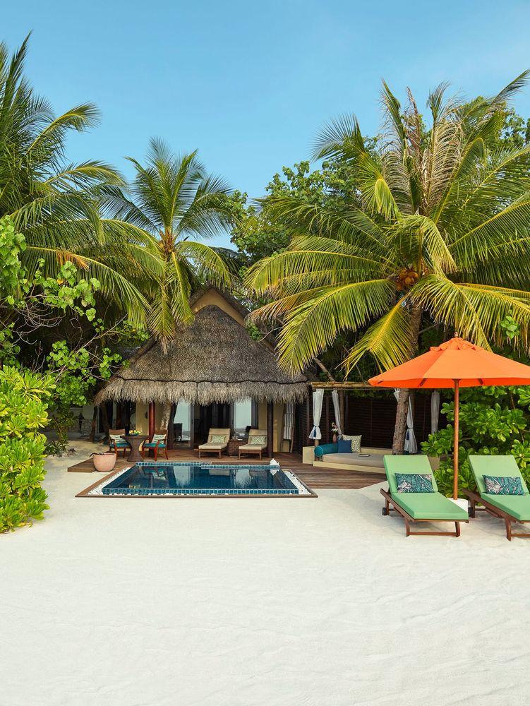 Deluxe Beach Villa with Pool