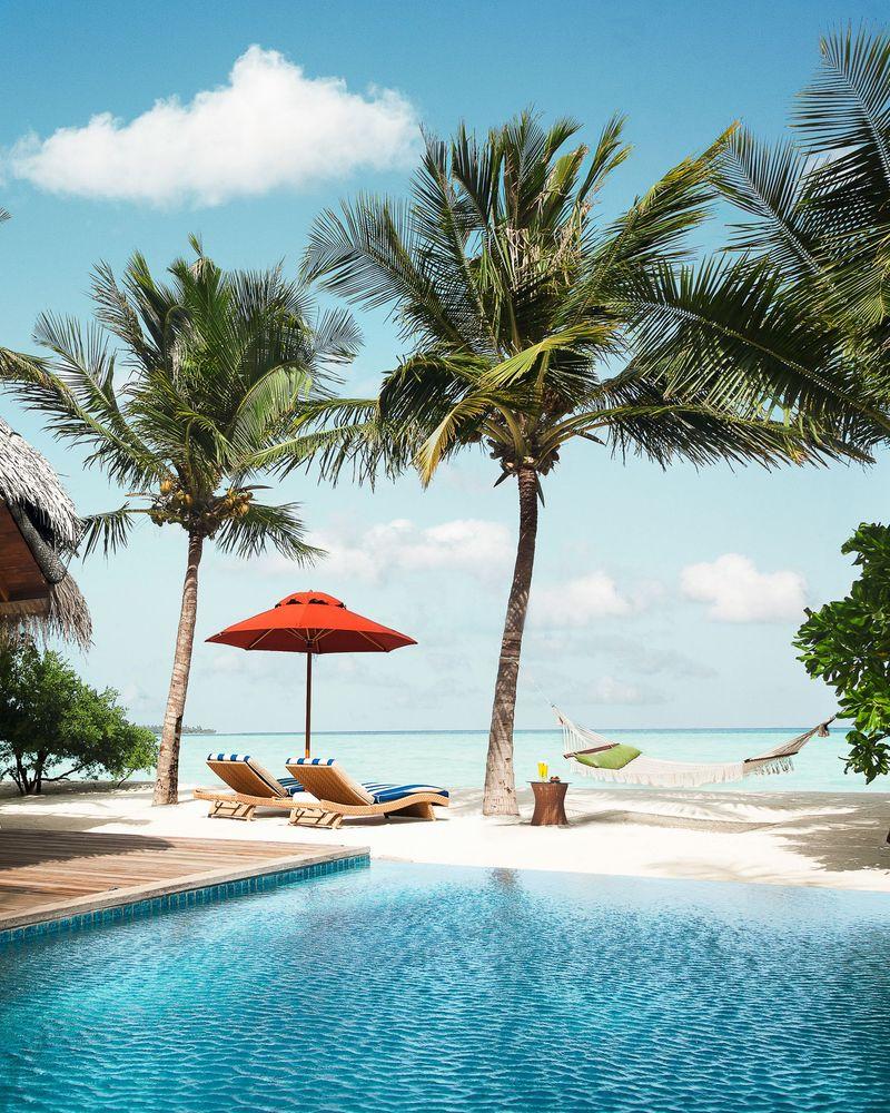 One-Bedroom Beach Suite with Pool