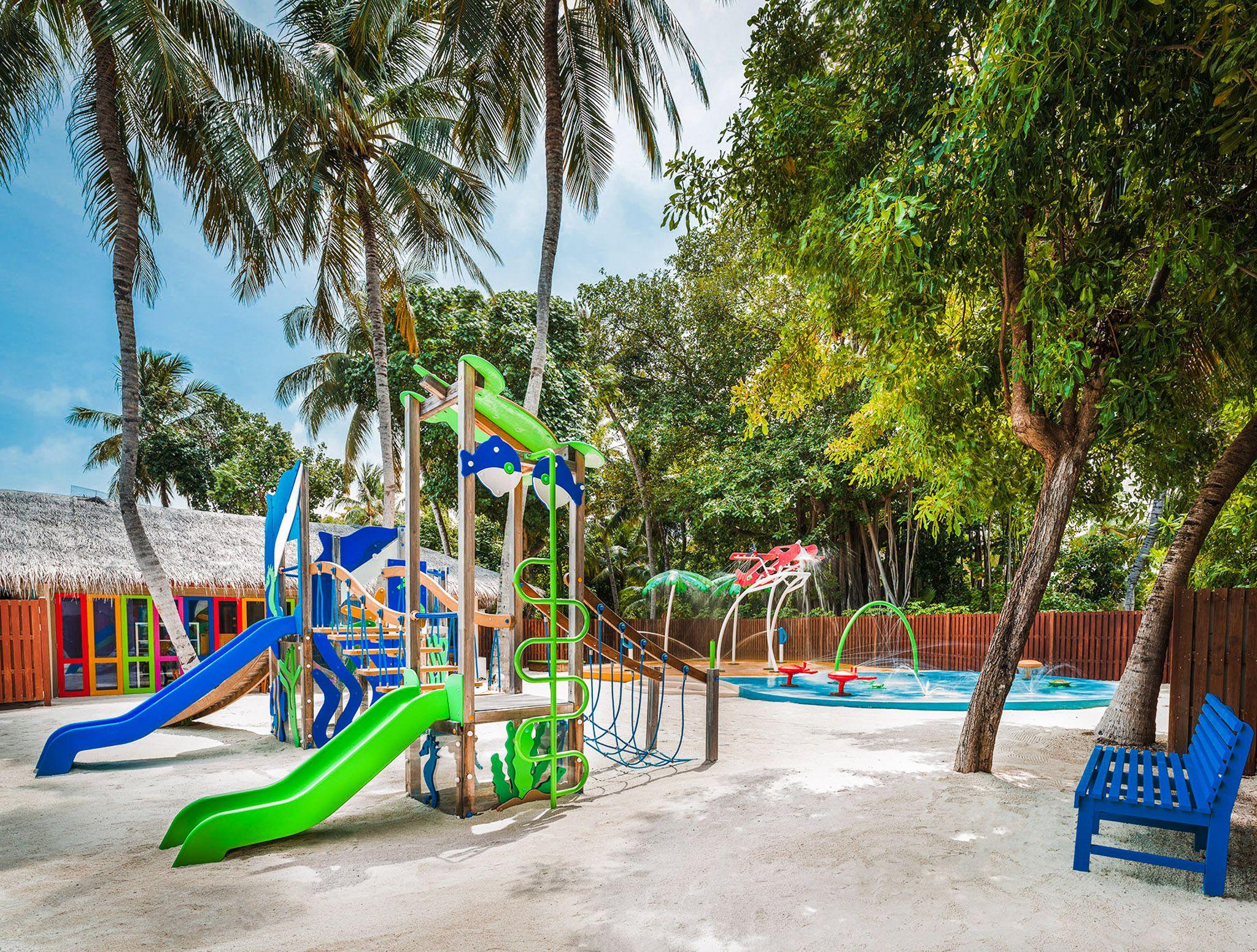 Conrad Maldives - Facilities - Island Activities - Kids Club - Majaa Explorers Hub - Splash Park.jpg