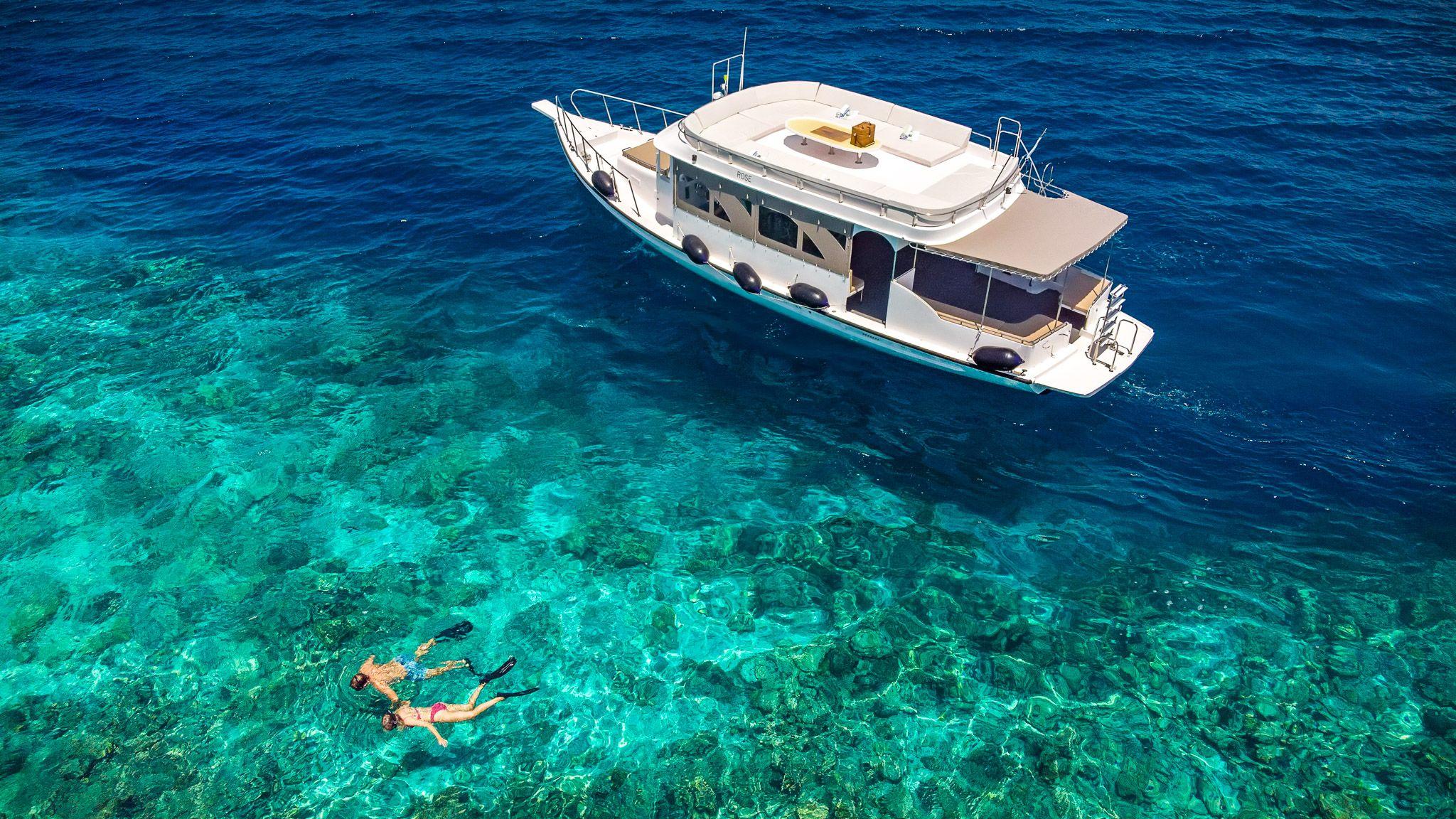 Hurawalhi Island Resort - Activities - Snorkelling.jpg