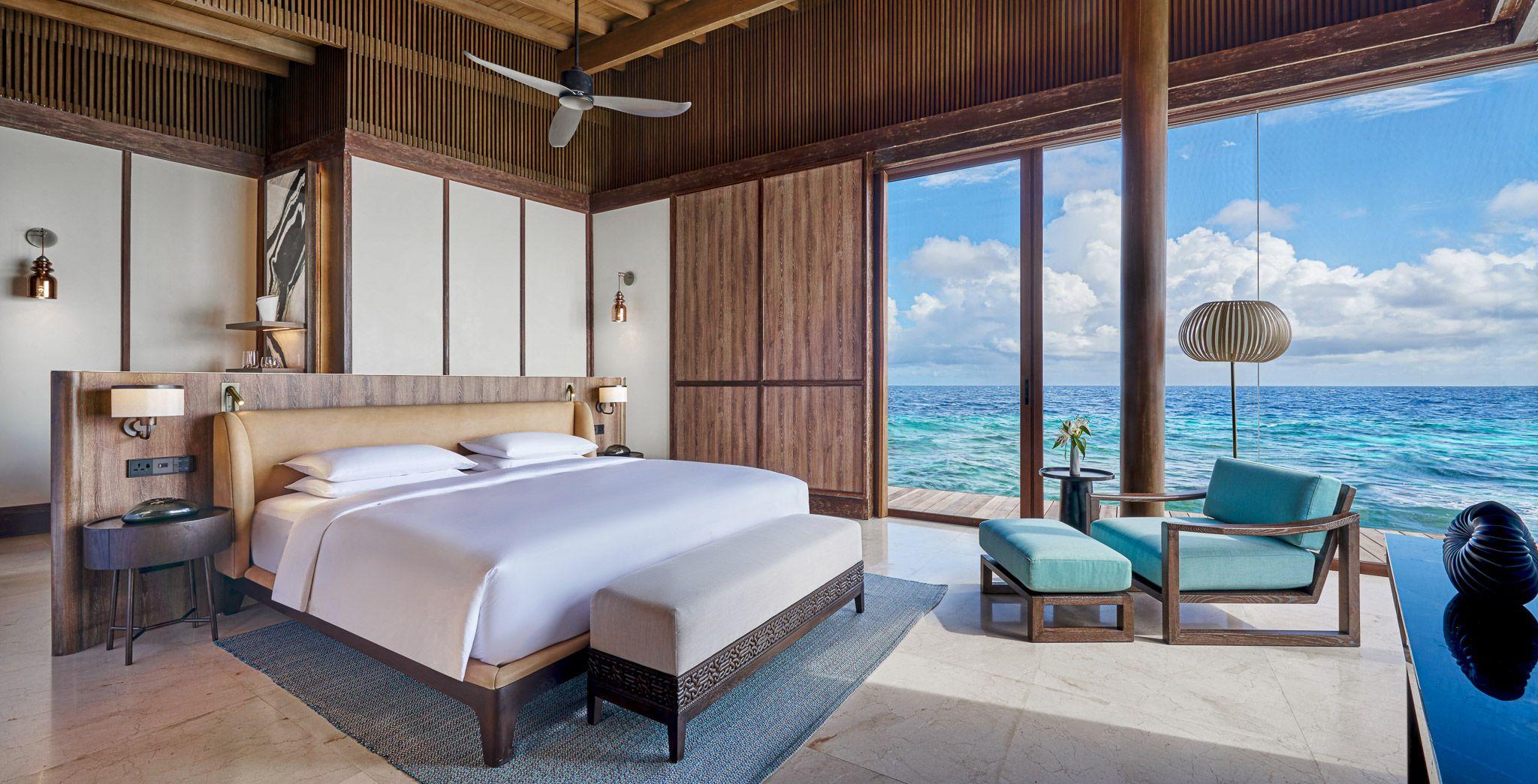 Park Hyatt Maldives - Accommodation - Villas - Kiaali Residence - Master King Bedroom-1.jpg