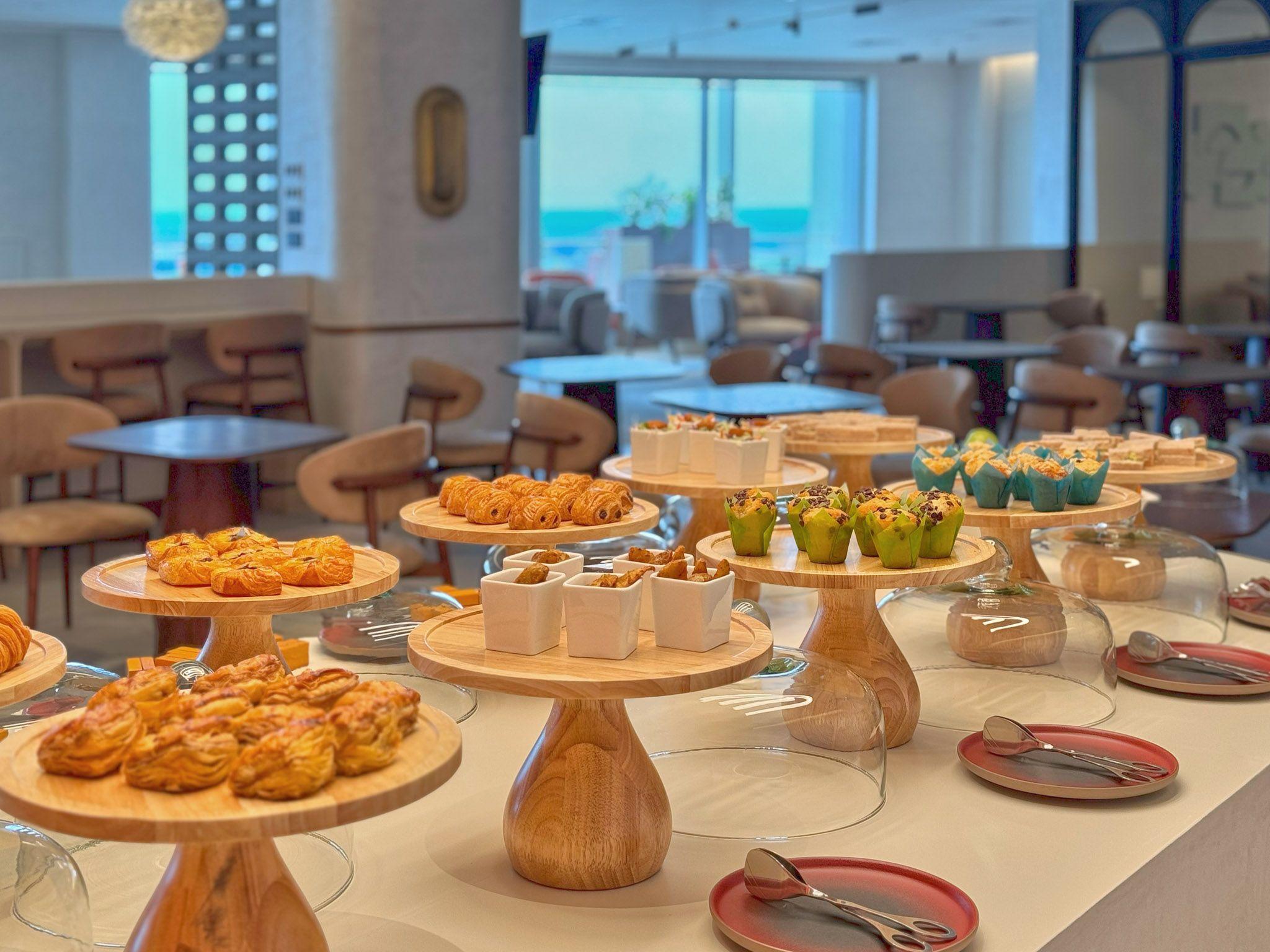 TMA Seaplane Lounges - Infinity Lounge - Buffet Area.jpg