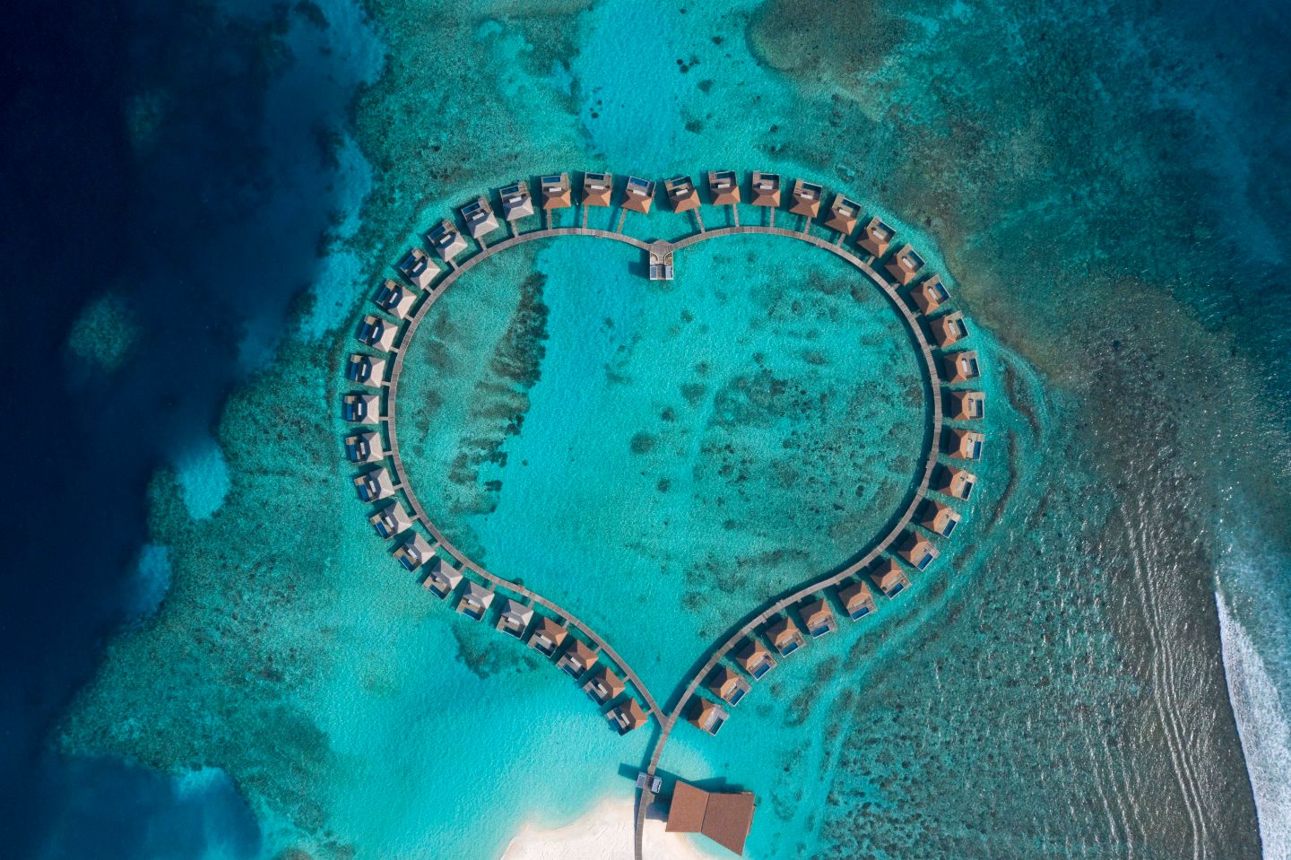 Book Now and Save More – Radisson Blu Resort Maldives